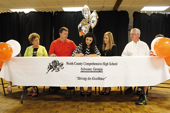 Candace Cook signed to be a cheerleader with Mercer University on Monday, May 13. She was a competition cheerleader at WCHS, served as yearbook editor, and was an honor graduate. Joining her for the big occasion were her sister, Chloe; grandparents, Ralph and Geneva Causey; parents, Joey and Rewa Cook, and brother, Wess.